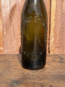 Antigua botella de cerveza de vidrio “The Dartford Brewery Company Co Ltd” - Imagen 1 de 11