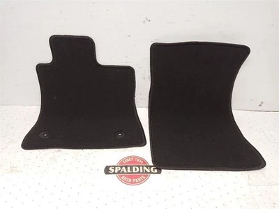 Par de alfombrillas delanteras negras Chevrolet Camaro Convertible 2022 178262 Foto 1 de 4