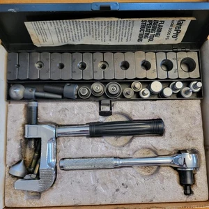 Imperial Eastman 2000 FS Flaring & Swaging Tool Kit con custodia - Made in USA - Foto 1 di 22