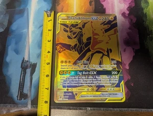 JUMBO Gran Tamaño Pikachu & Zekrom GX Tag Team Oro Promo SM248 Pokémon Casi Nuevo - Imagen 1 de 4