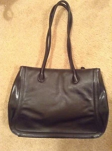 Apostrophe black leather texture sided purse handbag - Picture 1 of 2