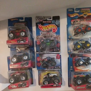 Vtg Lot 10 Monster jam Grave Diger, Monster mutt. Screaming Demon, Sudden Impact - Picture 1 of 6