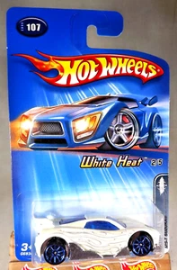 2005 Hot Wheels Error #107 White Heat 2/5 MS-T SUZUKA White *Small Rear Wheel* - Picture 1 of 5