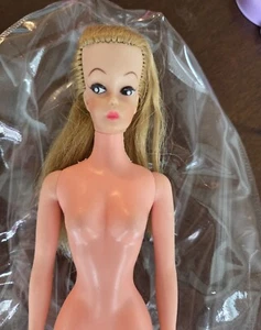 Vintage 1960s Uneeda Wendy Doll Barbie Clone Fashion Clone Elite excellent - Picture 1 of 7