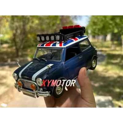 Motormax RedRiver 1:18 Mini Cooper Morris 1300 metal Diecast Car Model Ornaments - Image 1 of 4