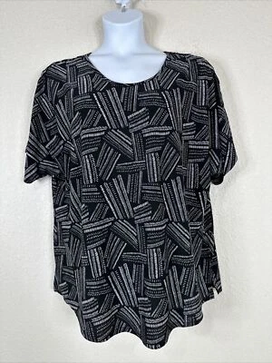 Cato Womens Plus Size 22/24W (2X) Black Stitch Pattern Top Short Sleeve - Image 1 of 4