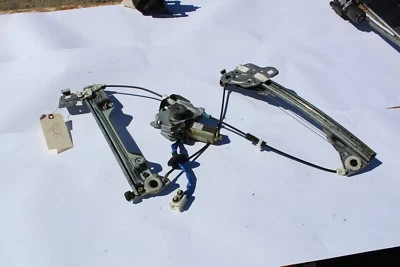 Nissan 350Z 2003 pasajero ventana derecha motor y regulador conjunto de acoplamiento M1216 Foto 1 de 4