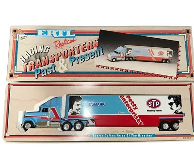 Richard Petty 1992 STP NASCAR 1/64 Diecast Hauler Transporter ERTL Semi Truck - Изображение 1 из 2