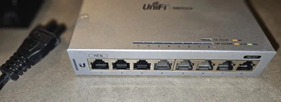 Ubiquiti Networks UniFi US-8 8 Port Ethernet Switch - Image 1 of 2