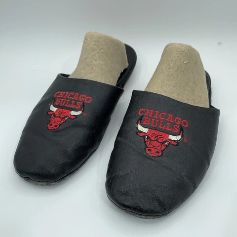 Vintage Chicago Bulls Leather Slip On Slippers By Starter Is 10” Toe To Heel Cover