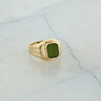 Anillo de oro amarillo y jade 10K talla 10* Foto 1 de 4