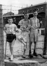 OLD WWII PHOTO  Prisoners After The Liberation Of Buchenwald Camp