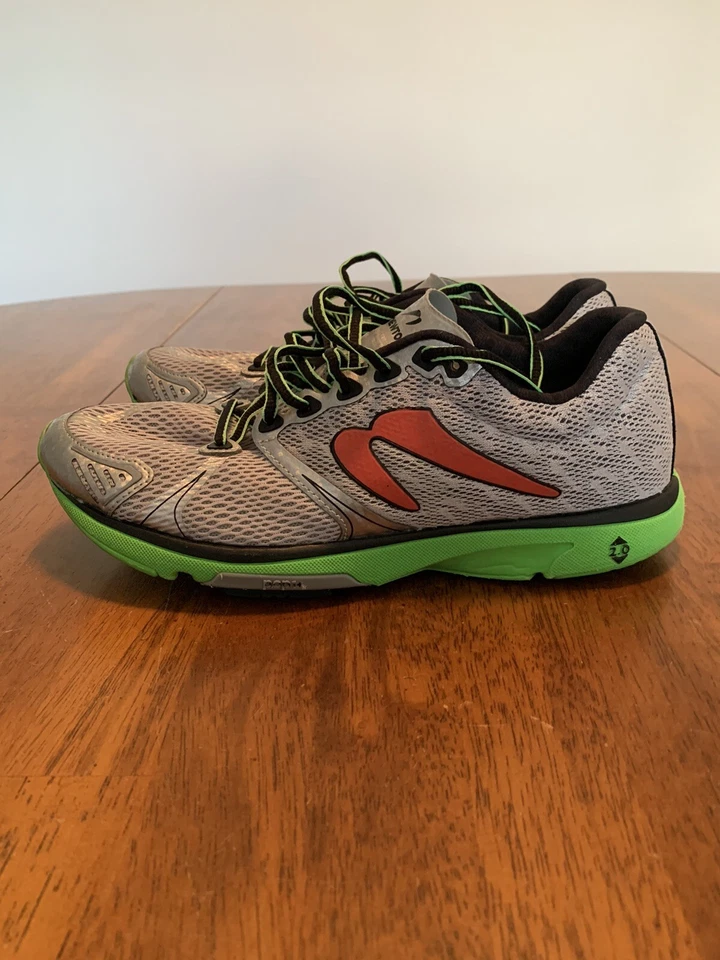 Newton Distance 5 男式美国 9 码银色 — 第 1/4 张图片