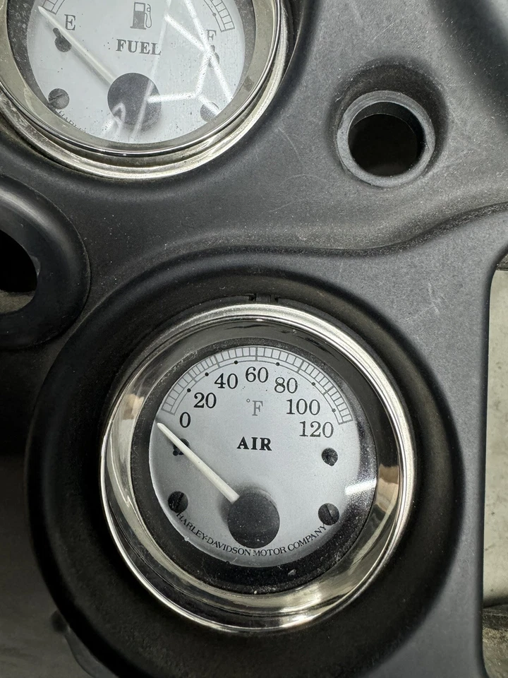 Harley-Davidson Street Glide Air Gauge 2008. Foto 1 de 1