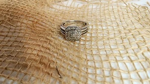 Women's diamond and stering silver wedding band size 7 - Picture 1 of 11