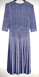 57 B.G.B 10 Vintage Korea 80's Dress Pleated Back Button Blue & White Floral - Picture 1 of 13