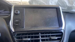 Autorradio original PEUGEOT 208 1 PHASE 2 1613466280 - Imagen 1 de 3