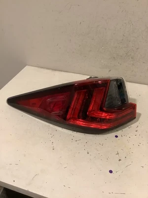 Luz trasera de cuarto izquierdo conductor Lexus RX350 2016-2019 OEM C21L-20269 TL Foto 1 de 4