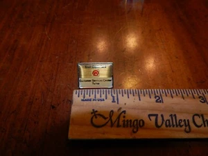 SHELL CREDIT CARD CUSTOMER SERVICE TULSA GAS & OIL EMPLOYEE LAPEL PIN SIMCO - Picture 1 of 5