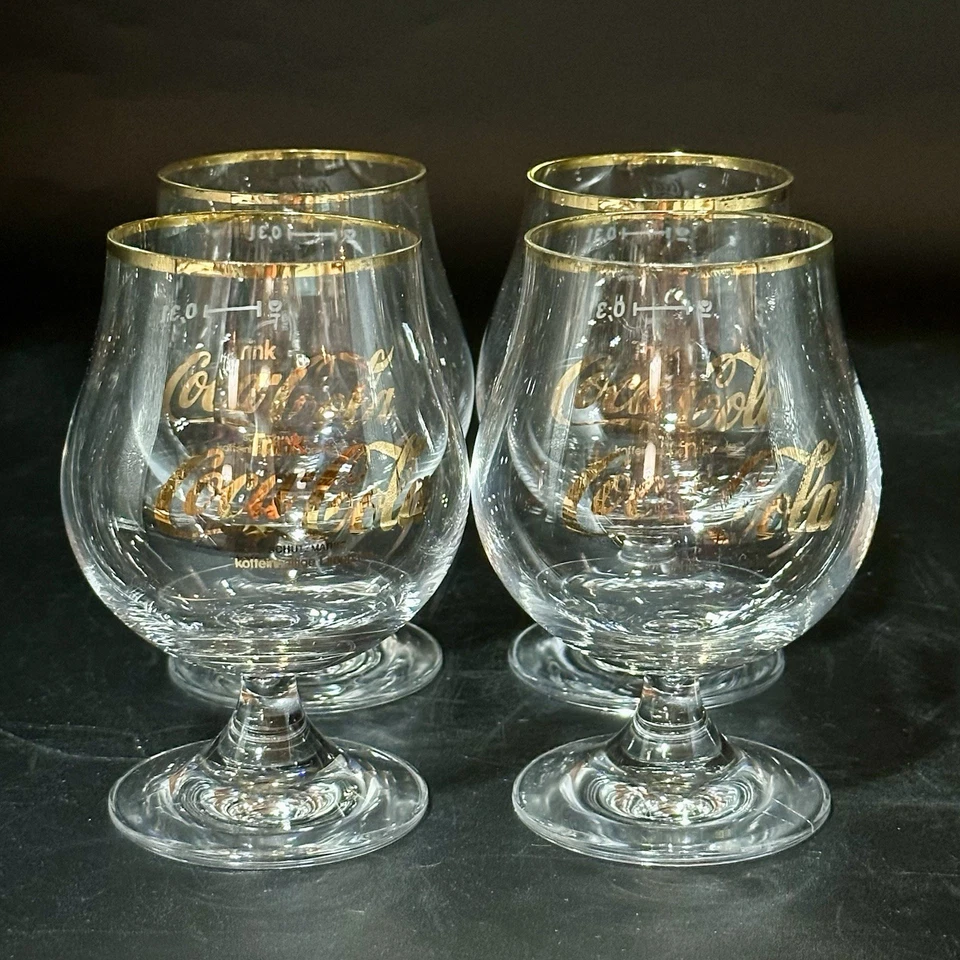 Copos de Coca-Cola alemães vintage com acabamento dourado conjunto de 4* - Imagem 1 de 4