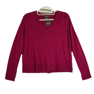 Ralph Lauren Club Monaco Zaydie Wool Sweater Size XS Wine V-Neck Soft Classic - Picture 1 of 8