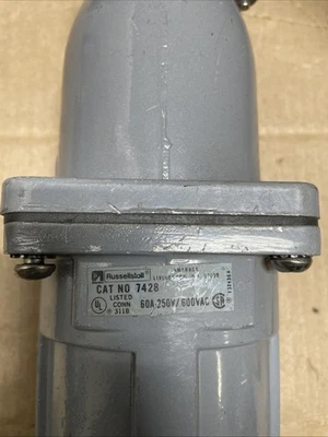 Russellstoll 7428 60A 600V 250V Pin & Sleeve Connector - Image 1 of 4