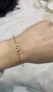 Elegant Bracelet dior With a Free Earrings - Picture 1 of 8