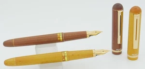 2 Pilot Woody Wood-Like & Gold Fountain Pen - Fine Nibs - 1970's - New-Old-Stock - Picture 1 of 5