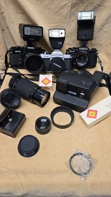 Lote de câmeras vintage Pentax K1000, Ricoh, Chinon, Polaroid – não testada como está - Imagem 1 de 4