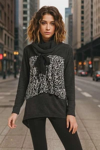 Anthrazitfarbener Pullover mit Wasserfallausschnitt - Bild 1 von 2