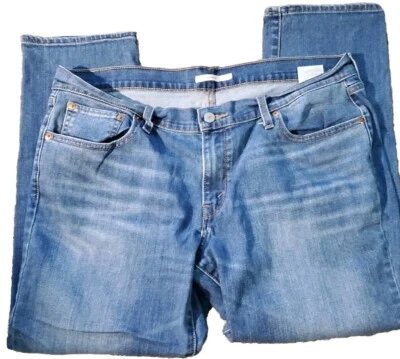 Levi`s 501 Boyfriend Jeans W32 L27 Women`s Baggy Fit Straight Leg Medium Blue - Image 1 of 4