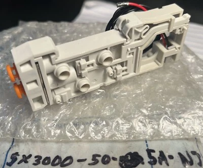 SMC SX3000-50-5A-NJ MANIFOLD PNEUMATIC (NEW) - Image 1 of 2