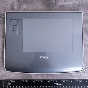 Wacom Intuos3 Graphics Tablet USB - Small - PTZ-430   Tablet ONLY - Picture 1 of 8