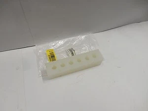 Colector de polipropileno; 6 3/8" salidas; DOS 1/2"" entradas NPT(F) 150 PSI NUEVO - Imagen 1 de 3