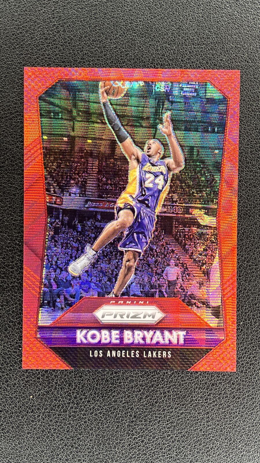 2015-16 Prizm Kobe Bryant Red Wave /350 #182 Lakers Q1L