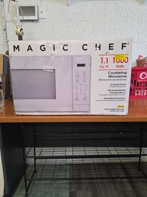 Magic Chef 1000 W 1.1 Cu Ft Digital Touch Countertop Microwave, White (Open Box) - Image 1 of 2