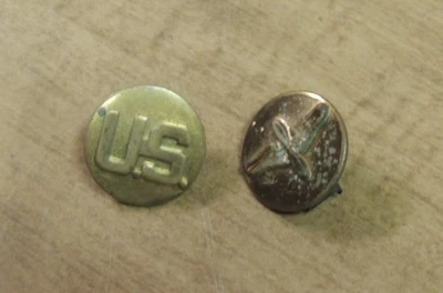 Nice Pair Of U.S. Army Enlisted Collar Discs U.S. And Air Corps - Image 1 of 4