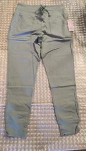 Wild Fable Size L Girls Comfy Sweat Pants 2 Pockets St. Armands Blue NWT - Picture 1 of 12