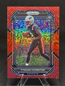 Tyquan Thornton 2022 Panini Prizm #328 Red Sparkle Prizm Patriots Rookie RC - Imagen 1 de 2
