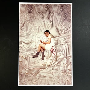 Signiert Lauren Mayberry Are You Awake? Poster mit genauem Nachweis (Autogramm NICHT Vinyl) - Bild 1 von 9