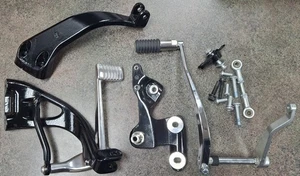 OEM Genuine Harley-Davidson Softail M8 Mid Controls Street Bob FXBB - Picture 1 of 2
