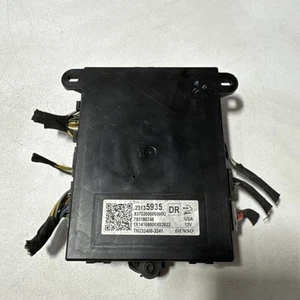 2015-2019 Chev Cadillac Front Left Driver S Seat Memory Control Module 23135935 - Picture 1 of 10