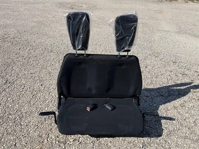 2011 Mitsubishi OUTLANDER Third row Seat 7 passenger 112753 - Imagem 1 de 4