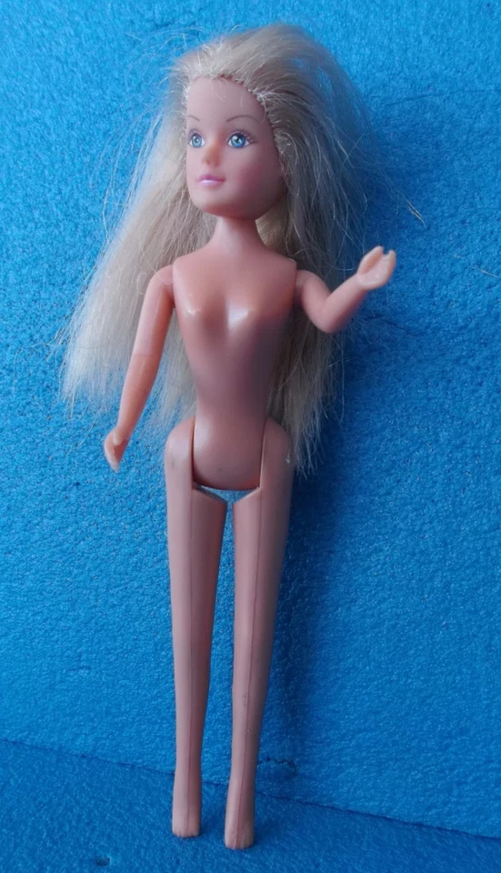 MINI BAMBOLA VINTAGE N.4 - CM.15,5 - Immagine 1 di 1