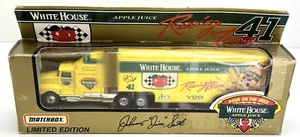 Matchbox - White House Apple Juice Racing Team - NACSAR Hauler - Johnny Smith - Picture 1 of 3