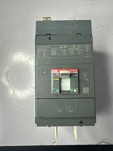 ABB TMAX XT4N 250 Circuit Breaker - Picture 1 of 4