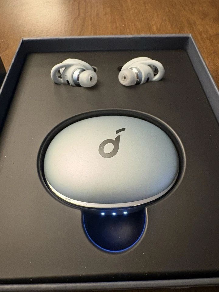 Auriculares Anker Soundcore Liberty 3 Pro plateados con estuche de carga y caja original Foto 1 de 4