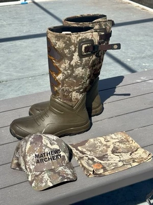 LACROSSE AEROHEAD SPORT First Lite Specter Men’s Size 9 + First Lite Camo - Image 1 of 4