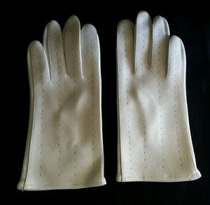 Vintage White Vinyl Gloves Made in Japan - One Size - Picture 1 of 5