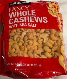 AUSGEFALLENE GANZE CASHEWS MIT MEERSALZ KIRKLAND NETZ WT (2,5 LB) 1. 13 KG 40 OZ - Bild 1 von 1